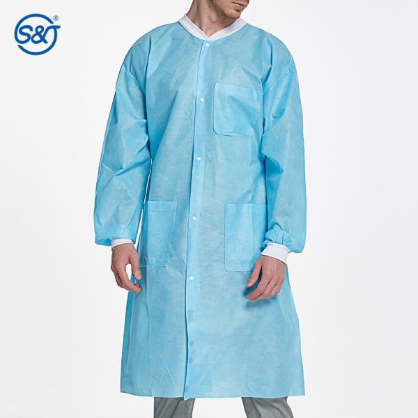 SMS Disposable Lab Coat Nonwoven Three Layers Knitted Collar and Cuffs Snap on Button Closure Three Pocktets Full Length