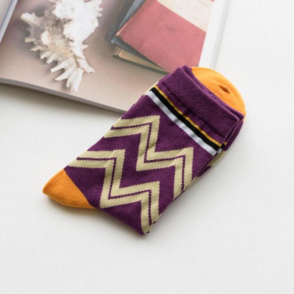 Cheap High Quality Japanese Harajuku Socks Wavy Type Crew Length Girl Fashion Socks