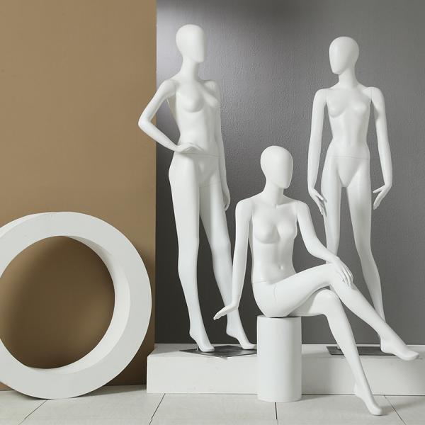 Clothes Full Body Mannequin Female , Display Mannequin With Shoulders