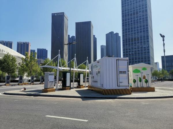 Multifunctional 200kW 300kW 500kW  solar power station with Lithium-ion battery
