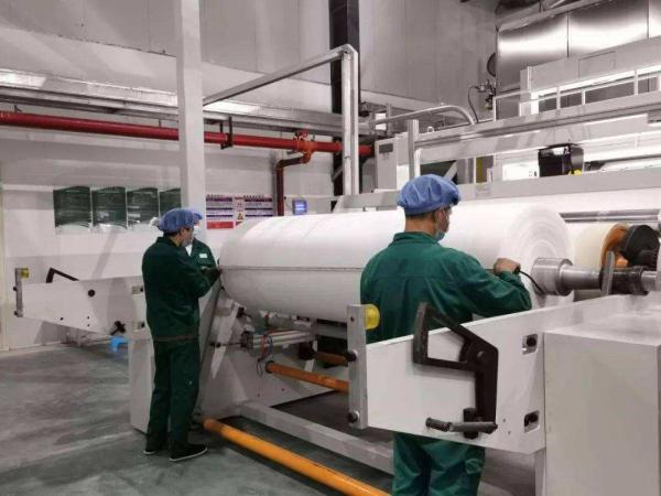 China Cheap Price Non Woven Fabric Polypropylene Melt-Blown Non Woven Fabric Making Machine