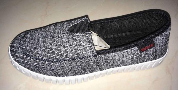 Lady Injection Shoes Fashion Shoes Flyknit Shoes Fabric Sneaker Shoes Sport Shoes Walking Jogging Running Shoes Casual Shoes Ladies Footwear