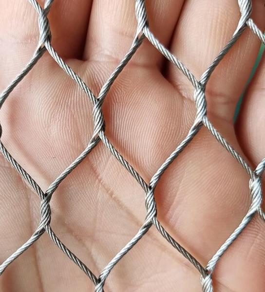 30x52mm Mesh Flexible X Tend Rope Wire Mesh Stainless Steel Material For Aviary And Balcony