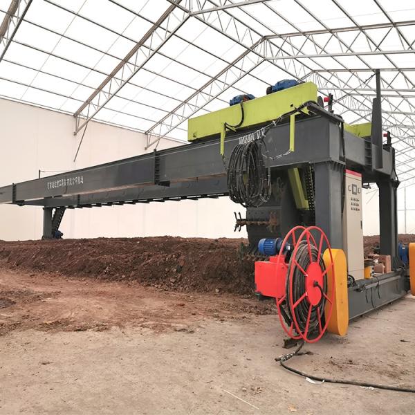 Wheel hydraulic lifting compost turner /Pig manure  waste organic fertilizer equipment