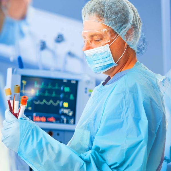 S&J Surgical Gown Doctor Disposable Hospital Uniform Medical Grade 510K CPE Isolation Gown with Thumb-Loop Long Sleeve Back Open