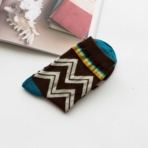 Cheap High Quality Japanese Harajuku Socks Wavy Type Crew Length Girl Fashion Socks