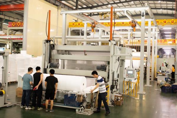 PP Spunbond Nonwoven Fabric Machine for Disposable Protective Equipment Customized SMMS Nonwoven Melt Blown fabric
