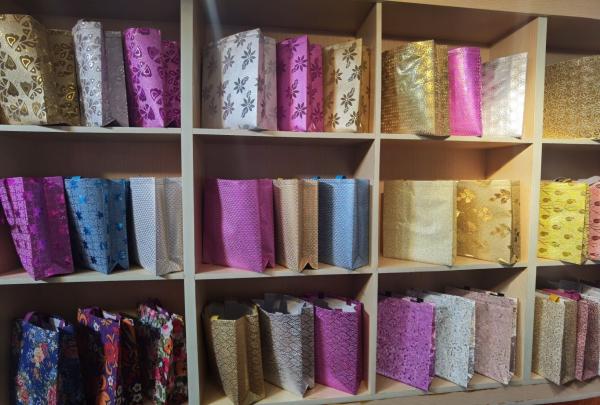Competitive Price Eco-Friendly Non Woven Shopping Bag Supplier