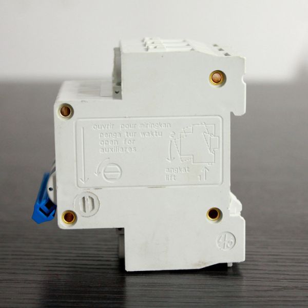 Mini Circuit Breaker  Kampa  DZ47-63 1p/2p/3p/4p MCB Hot Sale
