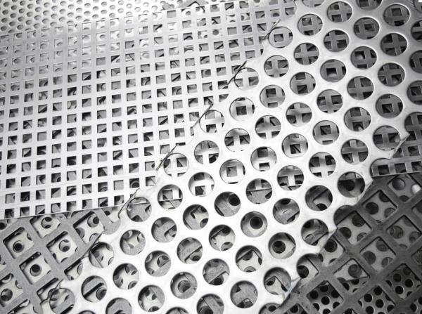 316 Grade Stainless Steel Perforated Sheet Mill Edge Cold Rolled