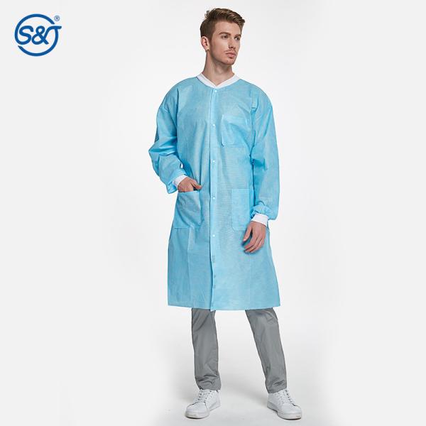 SMS Disposable Lab Coat Nonwoven Three Layers Knitted Collar and Cuffs Snap on Button Closure Three Pocktets Full Length