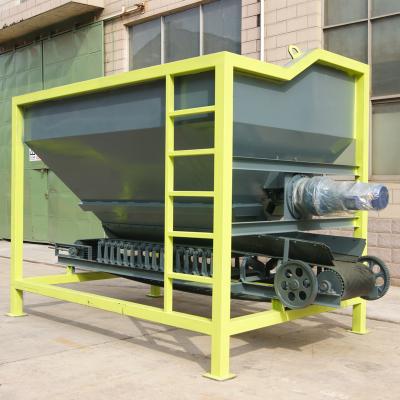 Compound new type organic manure conveying equipment forklift feeder batching machine