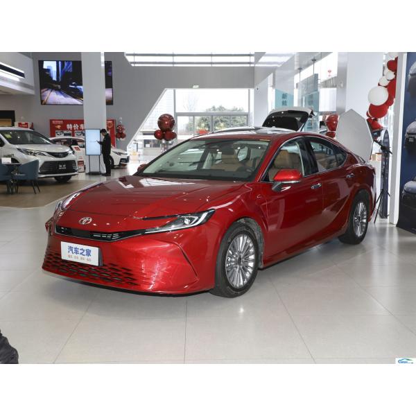 Aluminium Alloy Roof Rack and Fabric Seats 2024 Toyota Camry Ride-On Car for Passenger