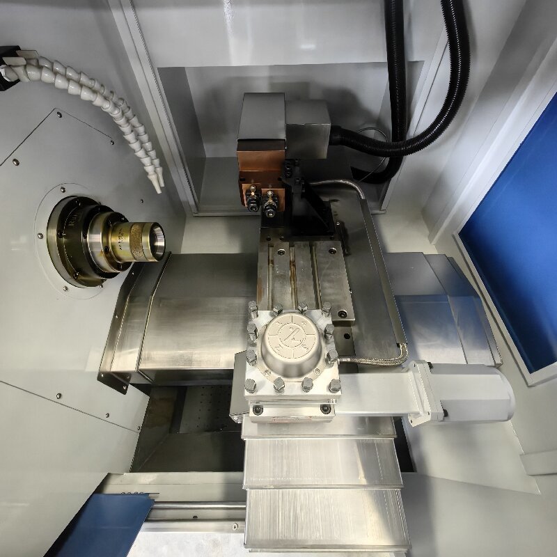 PT32 Automatic CNC Turning Center Lathe Machine 0-4000 RPM Spindle Speed High Accuracy