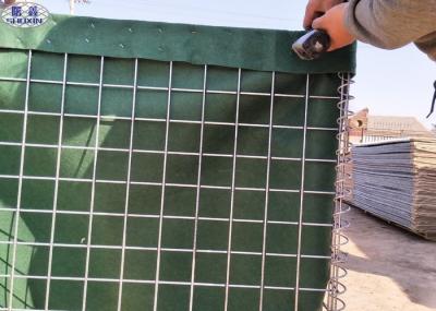 A areia flexível encheu Gabion galvanizado barreiras com o geotêxtil verde