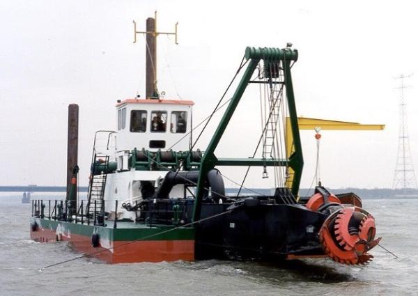 12 inch hydraulic cutter suction dredger for land reclamation and capital dredging