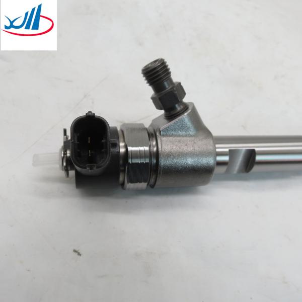 Common Rail Injector Assembly 0445110483 Diesel Fuel Injector for Toyota Hilux 2KD FTV 2.5L