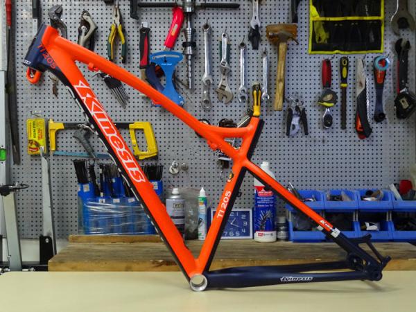 27.5 Alumínio MTB Frame 650B Mountain Bike Frame 1640g XC Hardtail Bike Frame AL6061 SPF Tecnologia três cores