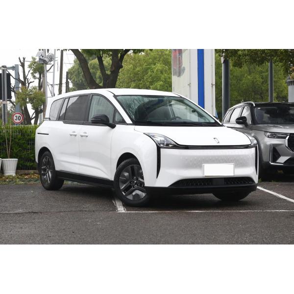 High Performance 5 Seater MPV Electric Car 5 Doors New Energy Benteng NAT 419KM