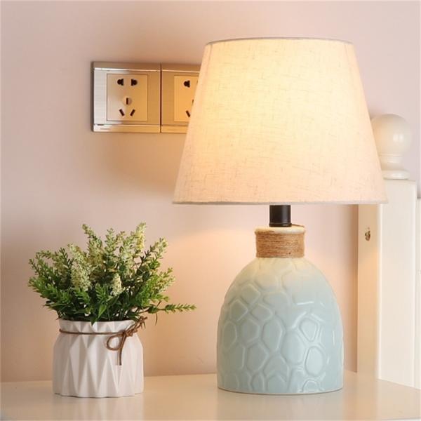 Ceramic Table Lamps Pineapple Desk Luxury Modern Contemporary pineapple table lamp(WH-MTB-68)