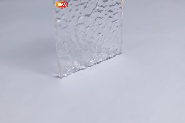 Folha acrílica texturizada transparente 3 mm 5 mm 6 mm PMMA listrada para decoração
