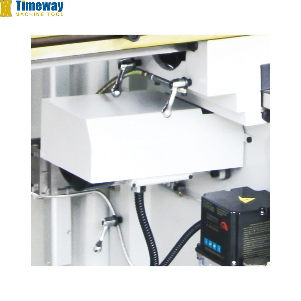 Versatile Turret Milling Machine M320-1520x1550x2080mm Size with Swivelable Mill Head