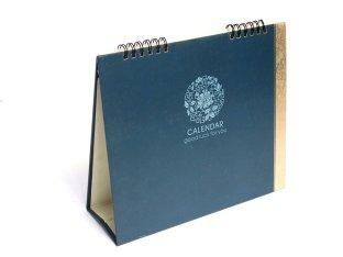 Le bureau de luxe a adapté des services aux besoins du client d'impression de calendrier avec l'estampillage chaud d'or pour la promotion