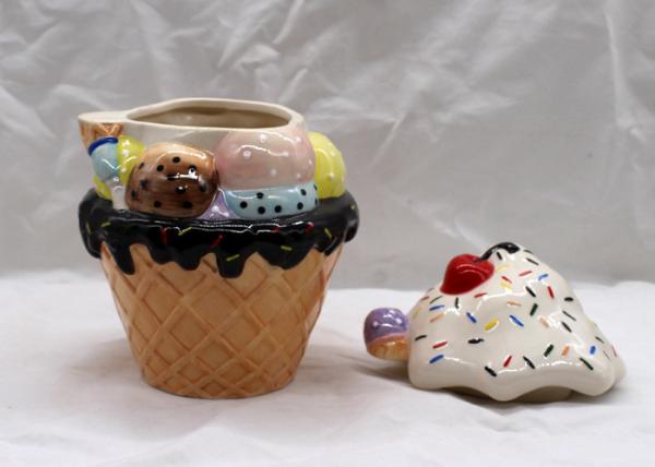 Fashionable Kitchen Storage Jars Ceramic , Ice Ceramic Tea Coffee Sugar Canisters
