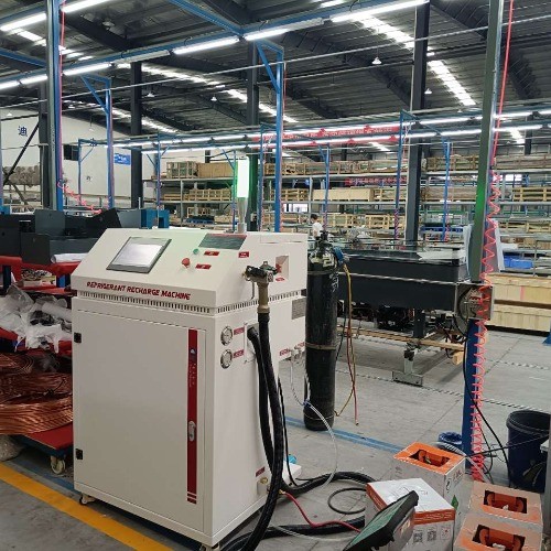 AC Refrigerant Charging Machine R134a Refrigerant Filling Recovery Vacuum Equipment CM8600