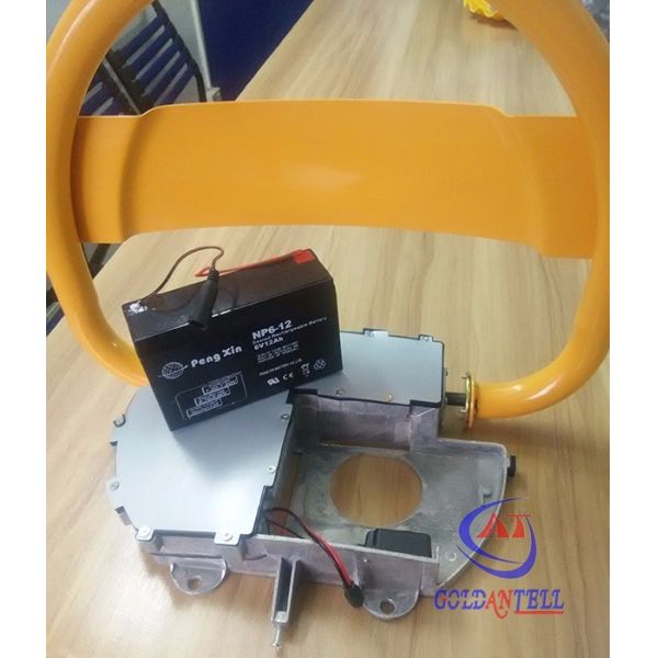 Automatic IP54 Waterproof Car Parking Lock with 305mm Lifting Height and 12V 7Ah Battery for Municipal Parking Lots