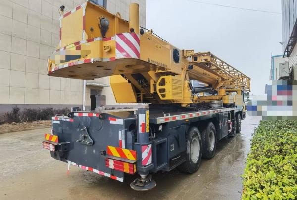 October 2020 LiuGong TC400C5 Crane Jib Length 45 meters Rated power 251kw