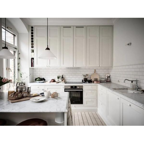 Custom North American Melamine Board Glossy White Shaker Kitchen Cabinets Flat Pack