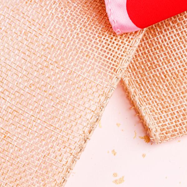 2024 Arcos de cinta grande con borde de alambre Arco de corazón impreso Decoración de San Valentín hecha a mano