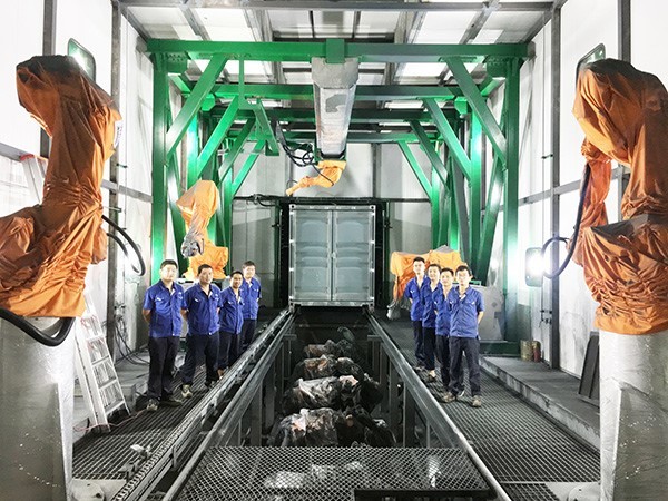 標識のないタイヤ 電動車体と塗装設備 塗装と車体サービスに焦点を当てた自動車修理工房に最適