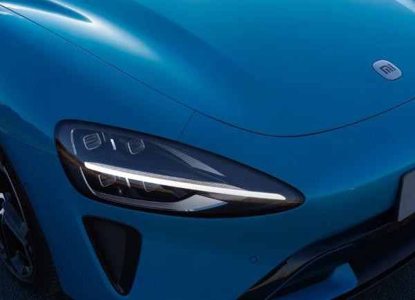 Pure Electric Vehicle Car Xiaomi SU7 Pro Max 700Km 400Nm 220Kw 299Ps 4Doors 5 Seaters 3Box Sedan EV New Car
