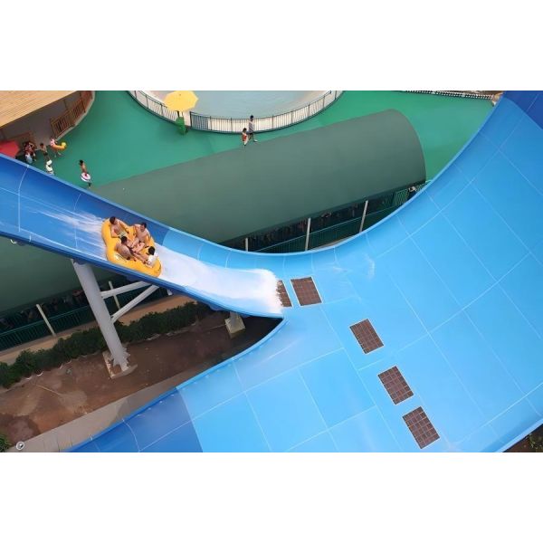 Four Person Skyward Spiral Water Slide Aqua Park Anti Oxidation 17.5m Height