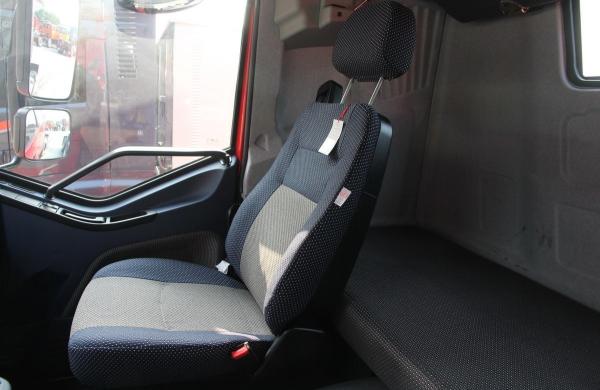 J6M Tractor Trailer Truck Heavy Truck 330HP Tractor Unit 6x2