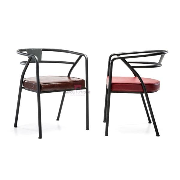 Стулья ресторана металла стиля дизайна просторной квартиры промышленные с кожей усаживают стул руки