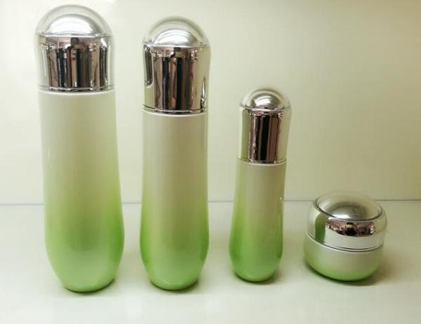 Hot Stamping Plastic Cap 100ml 120ml Glass Cosmetic Bottles Skincare Packaging Cream Jars