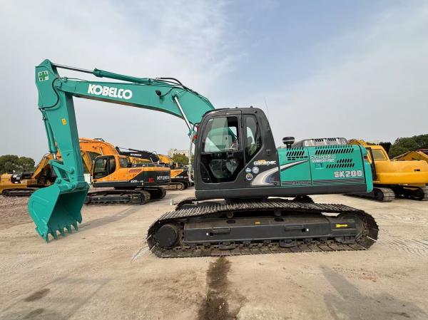 Used Kobelco SK200 Excavator 150HP for Construction Mining