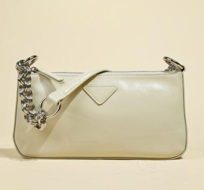 26cm 5cm 13cm White Chain Crossbody Bag ODM Baguette Bag Chain Strap