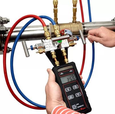 Dwyer Series 477B Handheld Digital Manometer