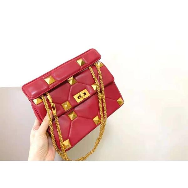 Handhold Gold Rivet Leather Luxury Chain Bag Rhomboid Pattern