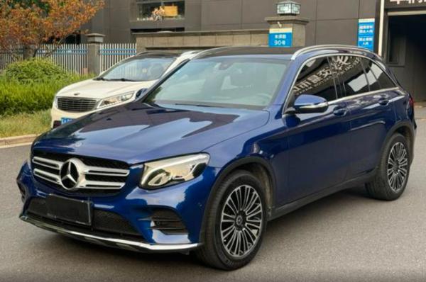 Benz Glc 260 SUV de gasolina de segunda mano con potencia máxima de 211 CV