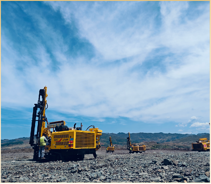 Jinke JK820 Heavy-Duty Crawler DTH Drilling Rig 105-165mm For Large Quarry Mining Blast Hole Drilling