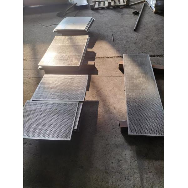 Hot Selling Customized Agricultural Harvester Spare Parts Perforated Metal Mesh/Sieve Plate