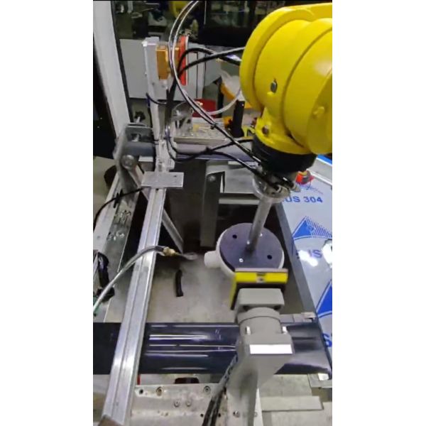 6 Axis Automatic Deburring Machine Eco Friendly 220V for Plastic Automotive Part