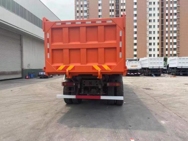                  Used Dump Truck HOWO 375 8*4 LHD, Used HOWO 371 12 Wheels Secondhand Sinotruk China Brand Made in 2020             
