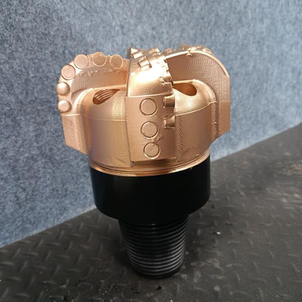 16 (406,4 мм)Энергетическая добыча поликристаллические буровые ковры Стальное те