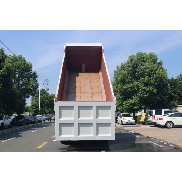 Sinotruck HOWO 20ton  Mining Construction Tipper Truck For Mining Transportation Truck